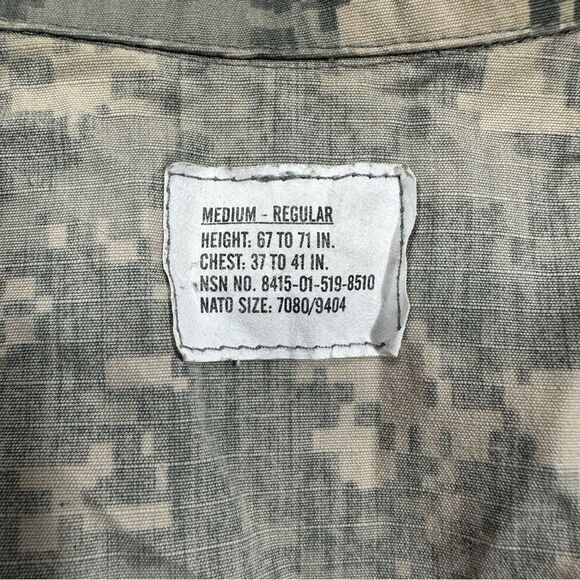 Army Combat Uniform Digital Camo Coat Size Medium Regular - Picture 11 of 11